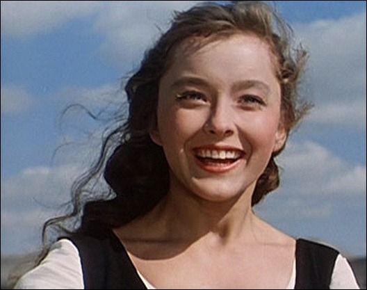 Анастасия Вертинская в фильме "Алые Паруса" Анастасия Вертинская в фильме "Алые Паруса"