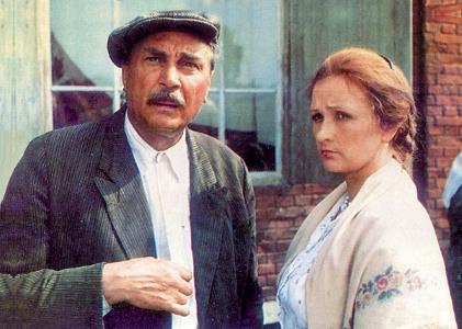 Зинаида Кириенко с Евгением Матвеевым в фильме "Судьба" Зинаида Кириенко с Евгением Матвеевым в фильме "Судьба"