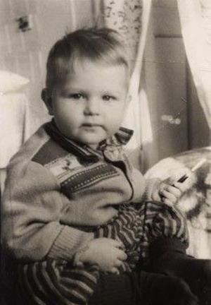 Александр Новиков в детстве 1954 г. Александр Новиков в детстве 1954 г.