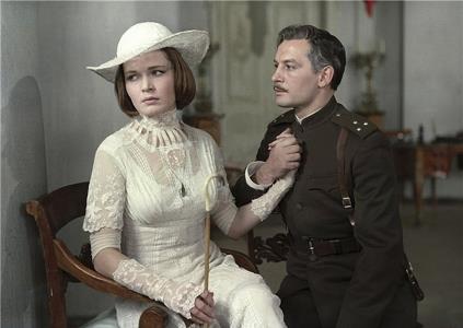 Людмила Чурсина в фильме "Любовь Яровая" Людмила Чурсина в фильме "Любовь Яровая"