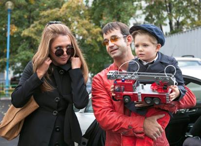 Дмитрий Певцов с женой и сыном Дмитрий Певцов с женой и сыном