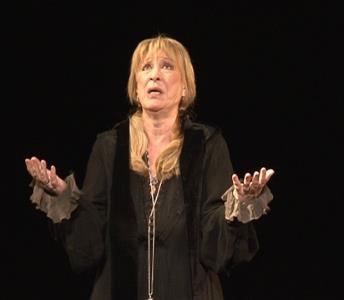 Екатерина Васильева на сцене театра Екатерина Васильева на сцене театра