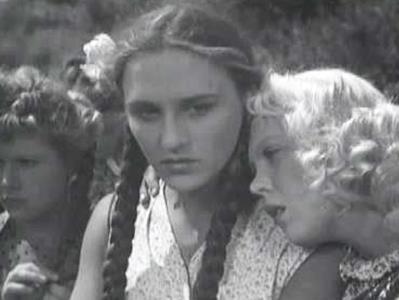 Нонна Мордюкова в роли Ульяны Громовой в фильме "Молодая Гвардия" Нонна Мордюкова в роли Ульяны Громовой в фильме "Молодая Гвардия"