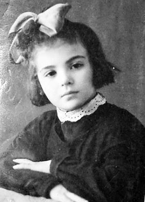 Марина Цветаева в детстве Марина Цветаева в детстве