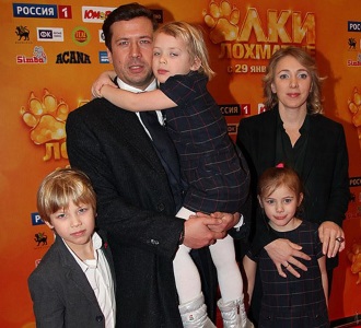 Андрей Мерзликин с семьей Андрей Мерзликин с семьей