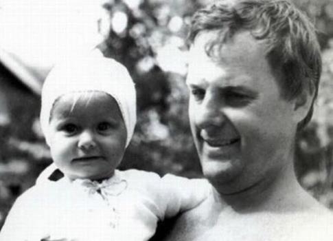 Анатолий Собчак в молодости с юной Ксюшей Анатолий Собчак в молодости с юной Ксюшей