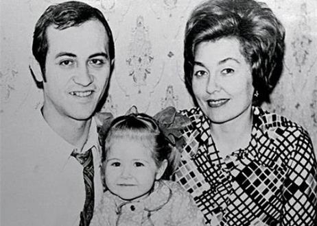 Василиса Володина с родителями Василиса Володина с родителями