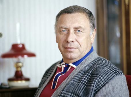 Актер Анатолий Папанов Актер Анатолий Папанов