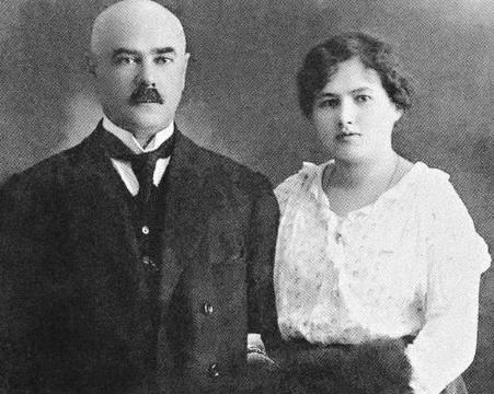 Антон Деникин с Ксенией Чиж незадолго до свадьбы Антон Деникин с Ксенией Чиж незадолго до свадьбы