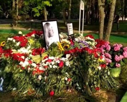 Могила Веры Глаголевой Могила Веры Глаголевой