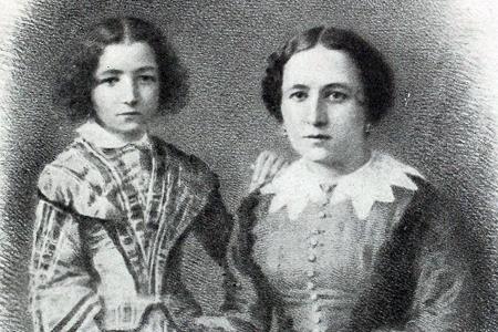 Сара Бернар в детстве с матерью Сара Бернар в детстве с матерью