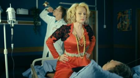 Елена Кондулайнен в сериале "Интерны" Елена Кондулайнен в сериале "Интерны"