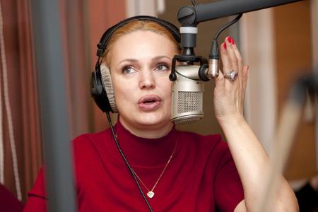 Алла Довлатова на "Русском радио" Алла Довлатова на "Русском радио"
