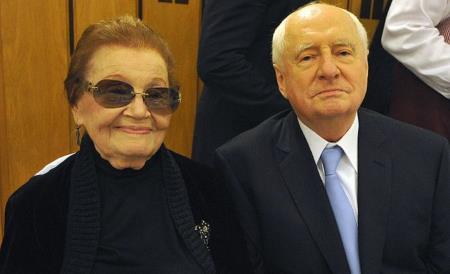 Марк Захаров с женой Ниной Лапшиновой Марк Захаров с женой Ниной Лапшиновой
