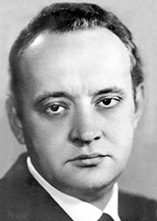 Лев Перфилов в молодости Лев Перфилов в молодости