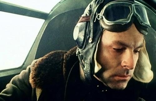 Родион Нахапетов в фильме "Торпедоносцы" Родион Нахапетов в фильме "Торпедоносцы"