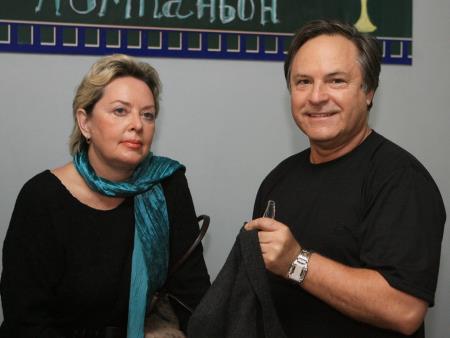 Родион Нахапетов с женой Натальей Родион Нахапетов с женой Натальей