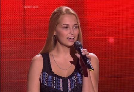 Аглая Шиловская в шоу "Голос" Аглая Шиловская в шоу "Голос"