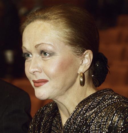 Актриса Наталья Гундарева Актриса Наталья Гундарева