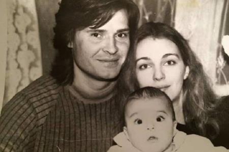 Малышка Агния с родителями Малышка Агния с родителями