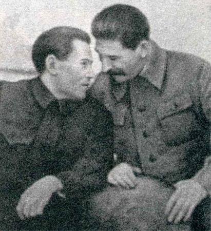 Николай Ежов и Иосиф Сталин Николай Ежов и Иосиф Сталин