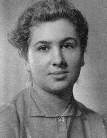 Инна Ульянова в молодости Инна Ульянова в молодости