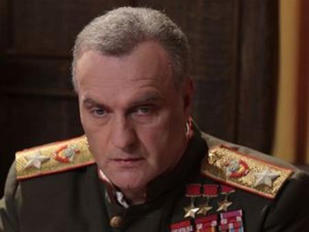 Балуев в роли Жукова Балуев в роли Жукова
