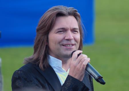 Певец Дмитрий Маликов Певец Дмитрий Маликов