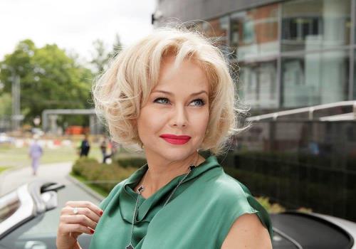 Актриса Елена Корикова Актриса Елена Корикова