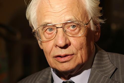 Кинорежиссер Владимир Наумов Кинорежиссер Владимир Наумов